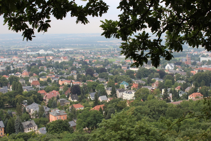  Die Wanderung beginnt an der Haltestelle der Straßenbahnlinie 4 \