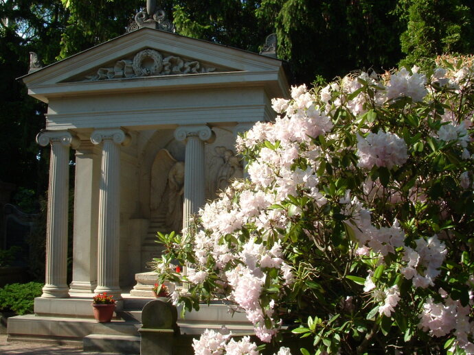  Ein Friedhof einmal mit anderen Augen zu sehen ist ein besonderes Erlebnis. 